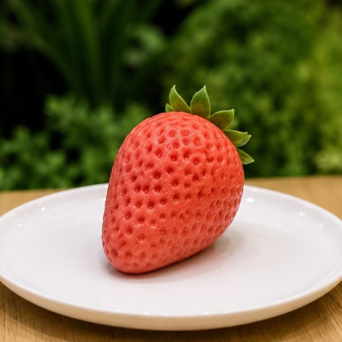 Special Strawberry Cake