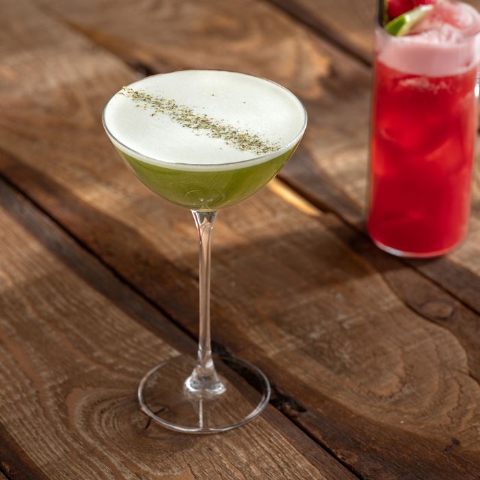 Malfy Gin, Sorrel, Basil, Lemongrass, Citrus Blend and Sour Apple